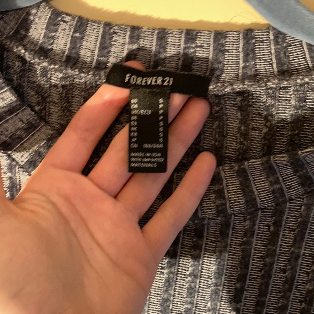 Ribbed Top - Picture 3 of 4